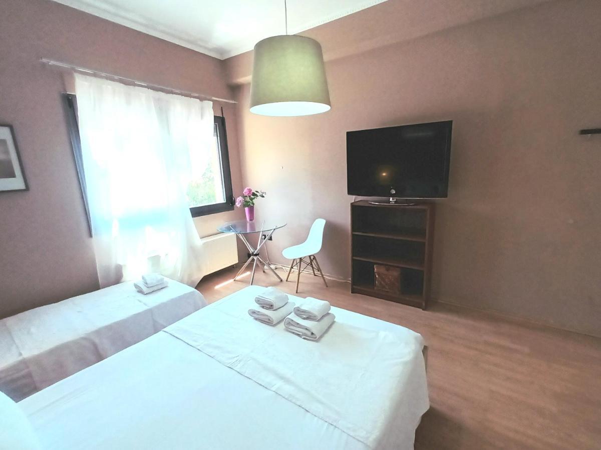 Crystal - Apartment With Garden & Parking Komotiní Ngoại thất bức ảnh